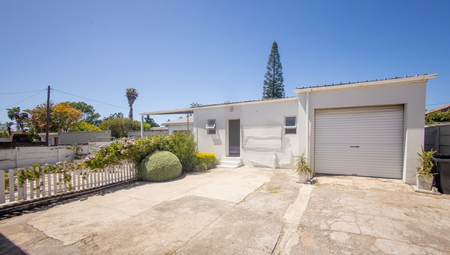 3 Bedroom Property for Sale in Berea Eastern Cape